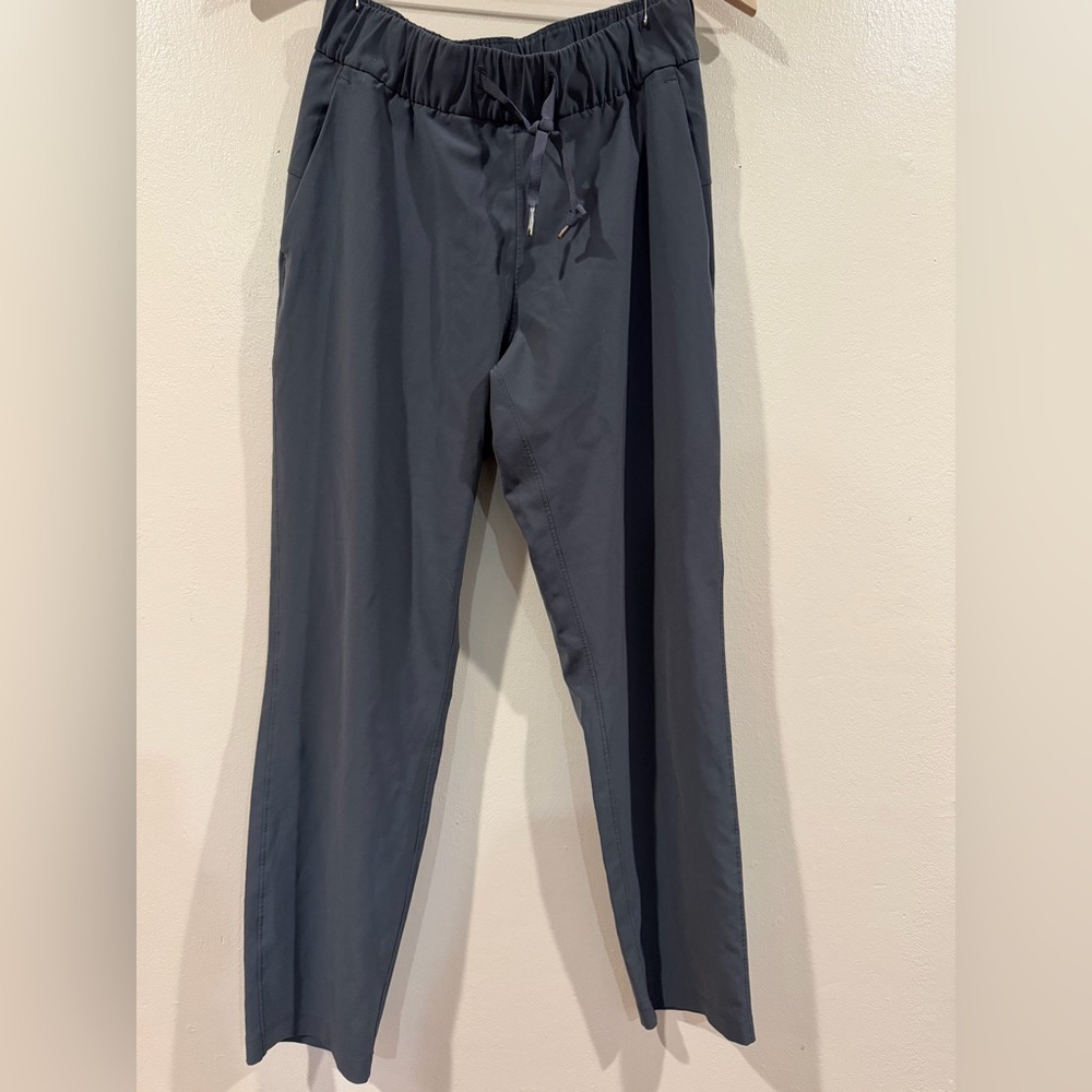Lululemon Woman’s Gray Pants Fair/Good Condition
